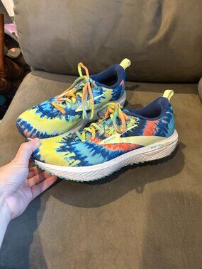 Brooks colorful tie dye Revel 6 running sneakers